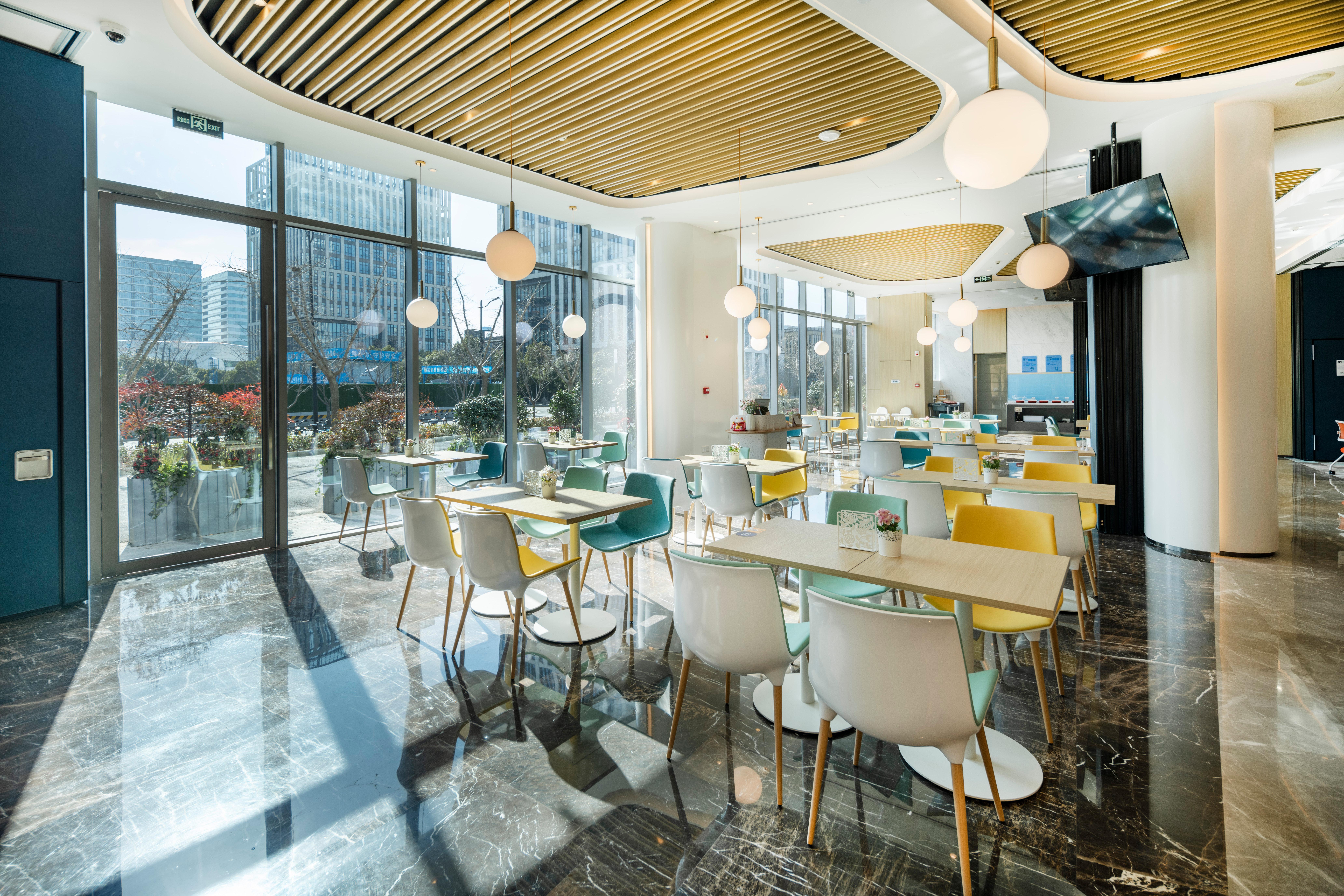 Holiday Inn Express Shanghai Pudong Zhangjiang, an IHG Hotel Bagian luar foto