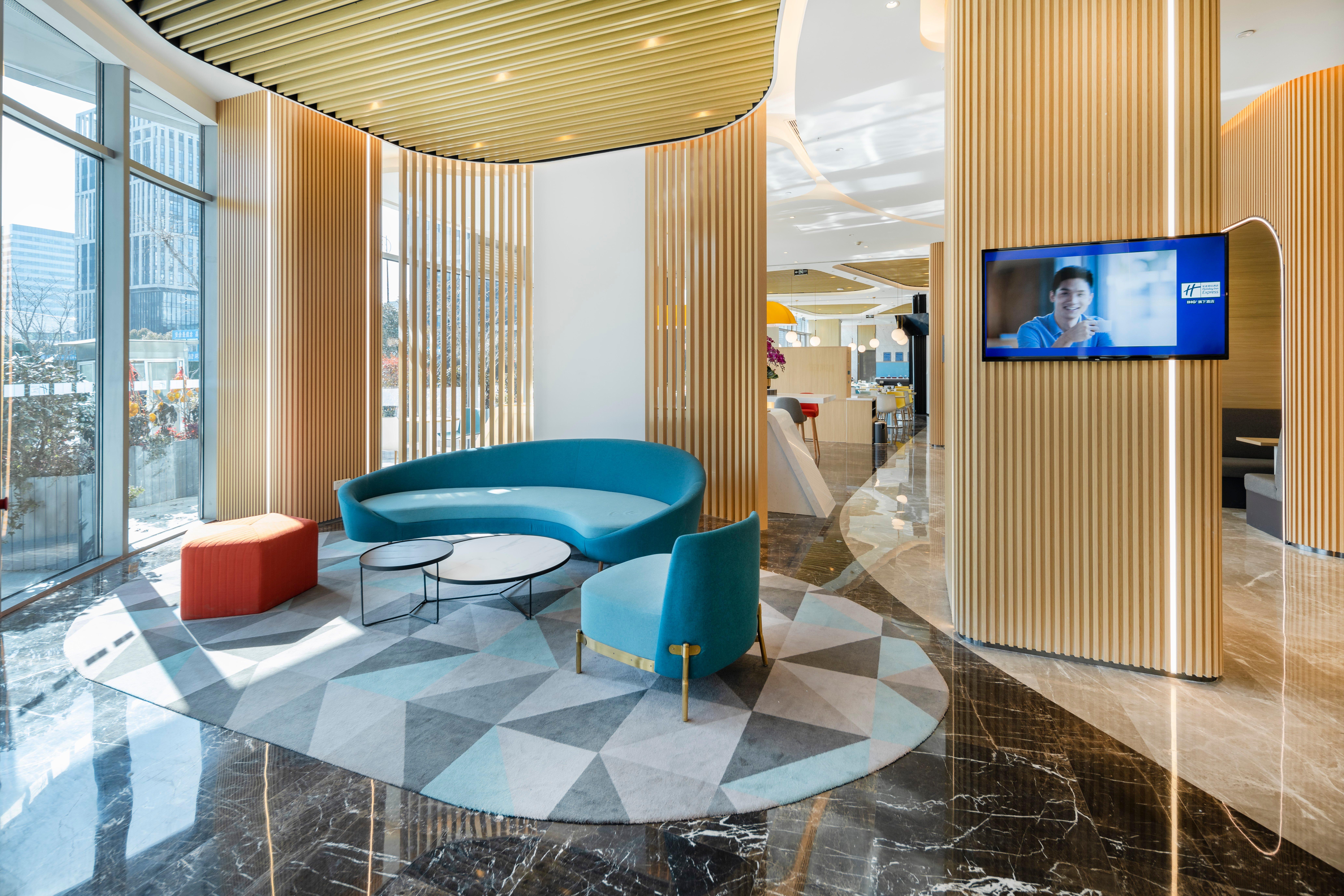 Holiday Inn Express Shanghai Pudong Zhangjiang, an IHG Hotel Bagian luar foto