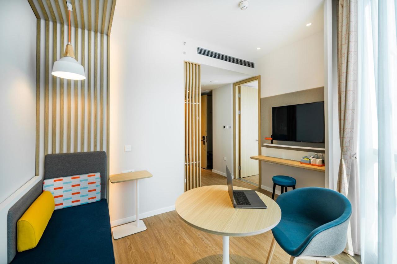 Holiday Inn Express Shanghai Pudong Zhangjiang, an IHG Hotel Bagian luar foto