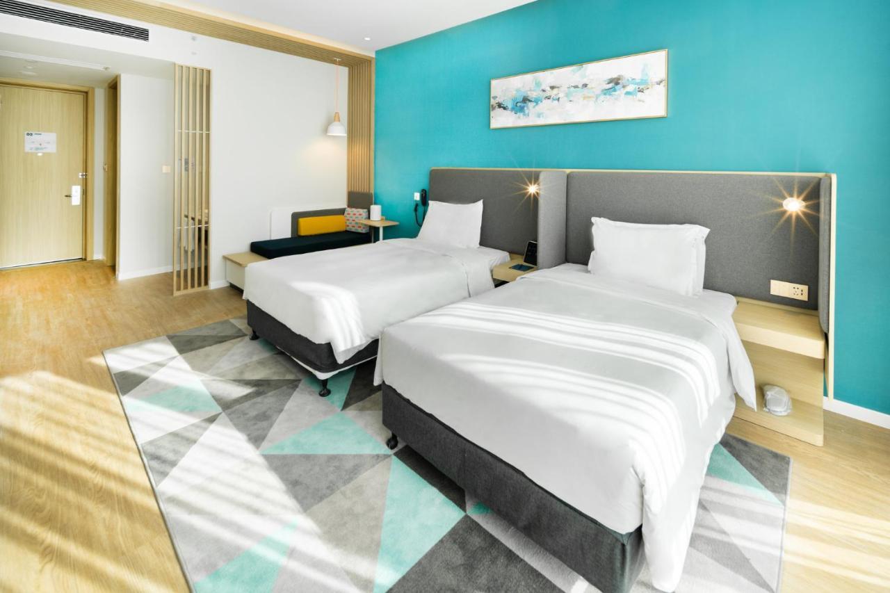 Holiday Inn Express Shanghai Pudong Zhangjiang, an IHG Hotel Bagian luar foto